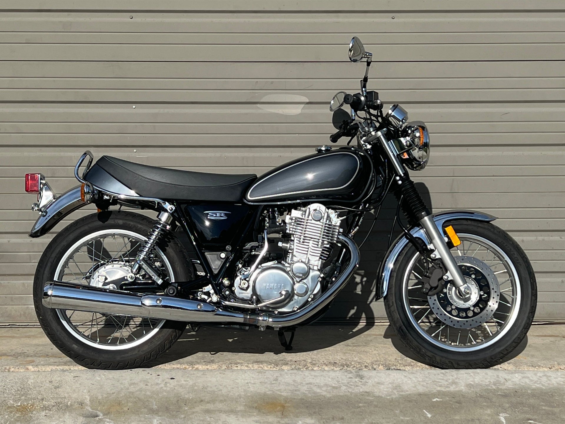 2015 Yamaha SR400